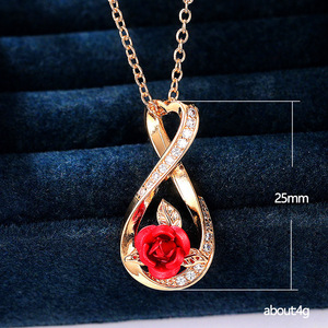 Collar con Colgante de Corazón y Flor en Dos Tonos para Mujer, Diseño Trenzado, Joyería de Moda - Product Image 5