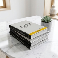 Servizio di Stampa Libri A5 con Copertina Rigida Personalizzata e Logo in Rilievo, Carta Patinata e Stampa Serigrafica Disponibile