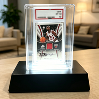 Support d'affichage pour cartes gradées en acrylique avec base lumineuse LED pour cartes de sport, baseball, Pokémon, TCG, cartes à collectionner