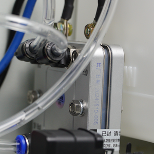 Le système d'électrolyseurs PEM SENZA ALL in One utilise uniquement de l'eau pure et de l'eau distillée - Product Image 5