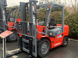 Xe nâng dầu 3 tấn 5 tấn, động cơ kèm hệ thống truyền động thủy lực, phụ tùng TCM Isuzu, camera CCTV có đèn laser, cần nâng CP - Product Image 1