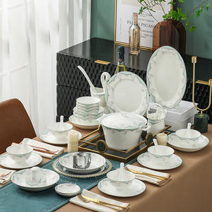 Set di Stoviglie in Porcellana Bone China di Jingdezhen, Design Moderno e Semplice, Lusso Discreto, Ciotole e Piatti per Casa, Adatto al Microonde, Confezione Regalo - Product Image 1