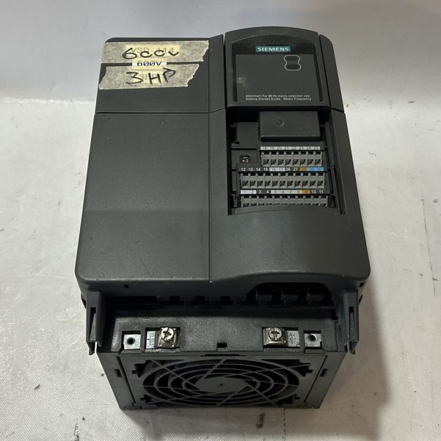 AC Frequency Drive Inverter for PLC 6SE6440 2UE22 2CA1