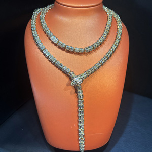 Collar de Serpiente Largo de Lujo de 90 cm con Diseño de Marca BV, Collar Largo Apilable con Zirconia Completamente Incrustada, Estilo Vintage - Product Image 3