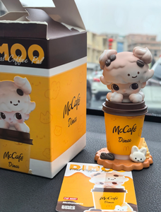 Nouvelles figurines originales <span class=keywords><strong>Pop</strong></span> Mart 100% Dimoo McDonald's Series, boîte mystère, <span class=keywords><strong>porte</strong></span>-clés, jouets de collection, cadeau - Product Image 4