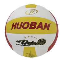 Uso di formazione attrezzature di vendita di sfera buy blu e rosso all'aperto sulla spiaggia morbido pallavolo