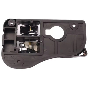 Manija de puerta cromada OEM 826201D010 delantera derecha interior para Kia Rondo 2007-2012, pieza de repuesto metálica - Product Image 4