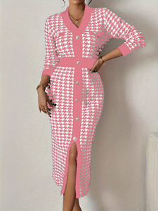 <span class=keywords><strong>Abito</strong></span> <span class=keywords><strong>in</strong></span> <span class=keywords><strong>Maglia</strong></span> <span class=keywords><strong>con</strong></span> Bottoni a Pied-de-Poule Personalizzato OEM ODM, Elegante Vestito <span class=keywords><strong>con</strong></span> Rifiniture a Contrasto, Scollo a V, Maniche Lunghe e <span class=keywords><strong>Spacco</strong></span> - Product Image 4