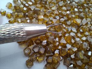 Sintetis Kuning Berlian Kasar - Product Image 3