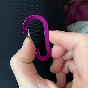 Outdoor Aluminum Alloy Carabiner 5X2.6Cm Flat <b>Spring</b> Hook Multi Color Backpack Water Bottle <b>Clip</b> Universal Use - Product Image 5