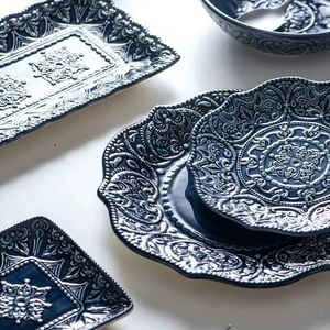 Europe-Style Embossed Porcelain <b>Dinnerware</b> <b>Set</b> Classic Baroque Design Round Eco-Friendly Ceramic Plate <b>for</b> Wedding Presentations - Product Image 4
