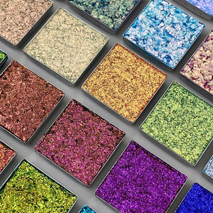 Maquillage personnalisé MLM, 40 couleurs de fards à paupières scintillants, marque privée, fard à paupières magnétique chromé, fard à paupières pressé métallique unique, effet caméléon - Product Image 1
