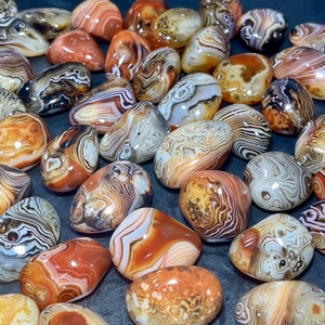 بيع بالجملة طبيعي Sardonyx كوارتز صخور كريستال حرير عقيق النخيل الشفاء للديكور - Product Image 6