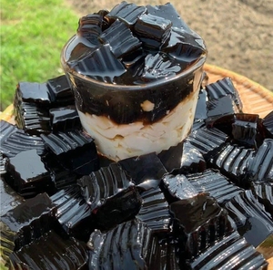 Bulk Supply Black Grass Jelly Powder Instant Herbal Jelly Mix for Refreshing Summer Drinks and Confectionery Ingredients - Product Image 1