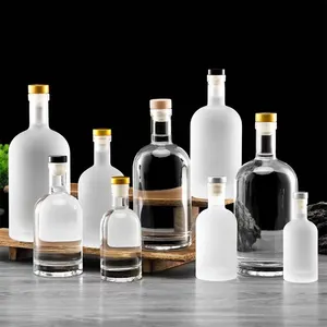 Bouteille de vin en verre vide de 50ml 100ml 375ml 500ml 750ml 1000ml vodka whisky en verre avec liège en stock