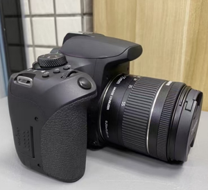 กล้องคุณภาพดีมือสอง รุ่นเริ่มต้น 850D พร้อมเลนส์ 18-55 มม. กล้อง 4K - Product Image 1