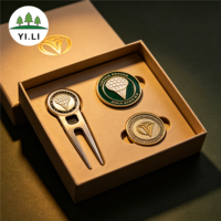 Outil de réparation de divots de golf multifonctionnel en alliage de zinc, ensemble de marqueurs de balle magnétiques, boîte d'accessoires de golf avec logo personnalisé pour les joueurs de golf