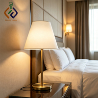 Lampe de chevet personnalisée pour hôtel, OEM ODM, qualité commerciale, en laiton avec abat-jour en tissu