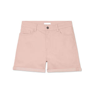 Shorts en jean pour femme avec détails perlés, poches ornées et coupe ajustée, effet délavé, pour un look tendance de jour et des soirées estivales festives - Product Image 1