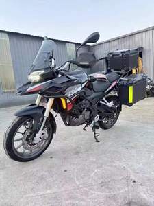 รถมอเตอร์ไซค์ TRK251 ระบายความร้อนด้วยอากาศ 4 จังหวะ DOHC รุ่น Adventure เกียร์ 6 สปีด ระบบเบรก ABS แบบ Dual Channel - Product Image 1