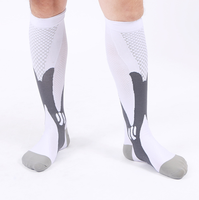Chaussettes de sport de compression athlétique de football en plein air unisexes personnalisées à vente chaude, chaussettes de compression élastiques