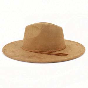 Sombreros Fedora al por mayor personalizados con ala ancha de 10 cm, unisex, estilo jazz, con borla en forma de corazón, para negocios, exteriores y uso casual. - Product Image 3