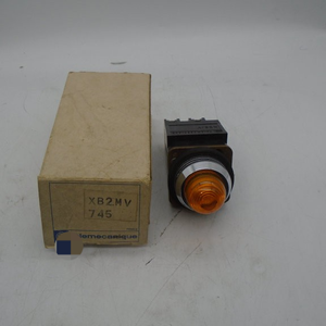 Xb2-mv745 <b>Light</b> Fixture New Original Ready Stock Industrial Automation Pac Dedicated Plc Programming Controller - Product Image 1