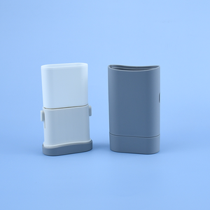 Bouteille de déodorant rechargeable en matériau PP doux au toucher Bouteille de <span class=keywords><strong>parfum</strong></span> solide en bâton de protection <span class=keywords><strong>solaire</strong></span> en plastique de 40g - Product Image 4