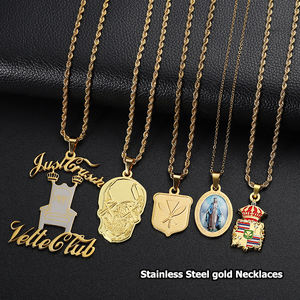 Collier en métal plaqué acier inoxydable personnalisé, collier tendance pour homme et <span class=keywords><strong>femme</strong></span>, pendentifs de nom en lettres 2D et 3D pour collier - Product Image 1