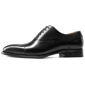 Chaussures habillées en cuir à lacets haut de gamme pour hommes, idéales pour les banquets de mariage, les environnements de bureau et les tenues décontractées professionnelles. - Product Image 5