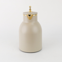 Fabrication de Bouteilles Isothermes Sous Vide – Set de Bouteilles Thermos Arabes en Plastique ABS Isolé Pour Thé et Café avec Pot en Verre