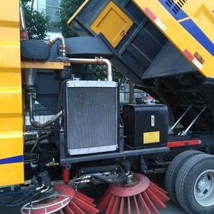 16トン幅広清掃幅乗用式清掃機 - Product Image 6