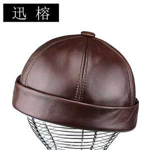 Sombrero de cuero Sin borde <span class=keywords><strong>con</strong></span> corteza de melón para hombres de mediana edad, príncipes, señores, abuelas para mantener el calor en la playa de invierno apropiada - Product Image 1