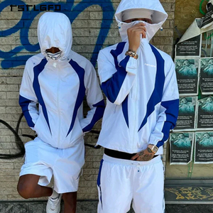 Ensemble de vêtements de sport légers personnalisés pour hommes, veste coupe-vent, sweat à capuche en nylon et ensemble de shorts, survêtement coupe-vent - Product Image 1