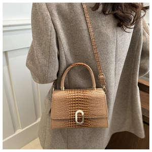 Nouveau sac bandoulière rétro en cuir PU pour femme avec boucle fermée et doublure en polyester, sacoche tendance - Product Image 6