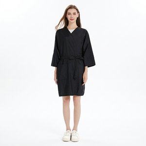 Capa de Peluquería para Mujer, Negra, Cuello en V, con Cinturón, Ajuste Holgado, Cómoda, Impermeable, Manga Corta - Product Image 1