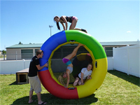 Trampoline gonflable commercial en PVC de haute qualité pour fitness, yoga, gymnastique, jeux de saut, avec logo et couleur personnalisés