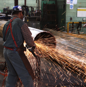 Poteaux de lampadaires solaires galvanisés de haute qualité 6M 8M 10M 12M - Product Image 3