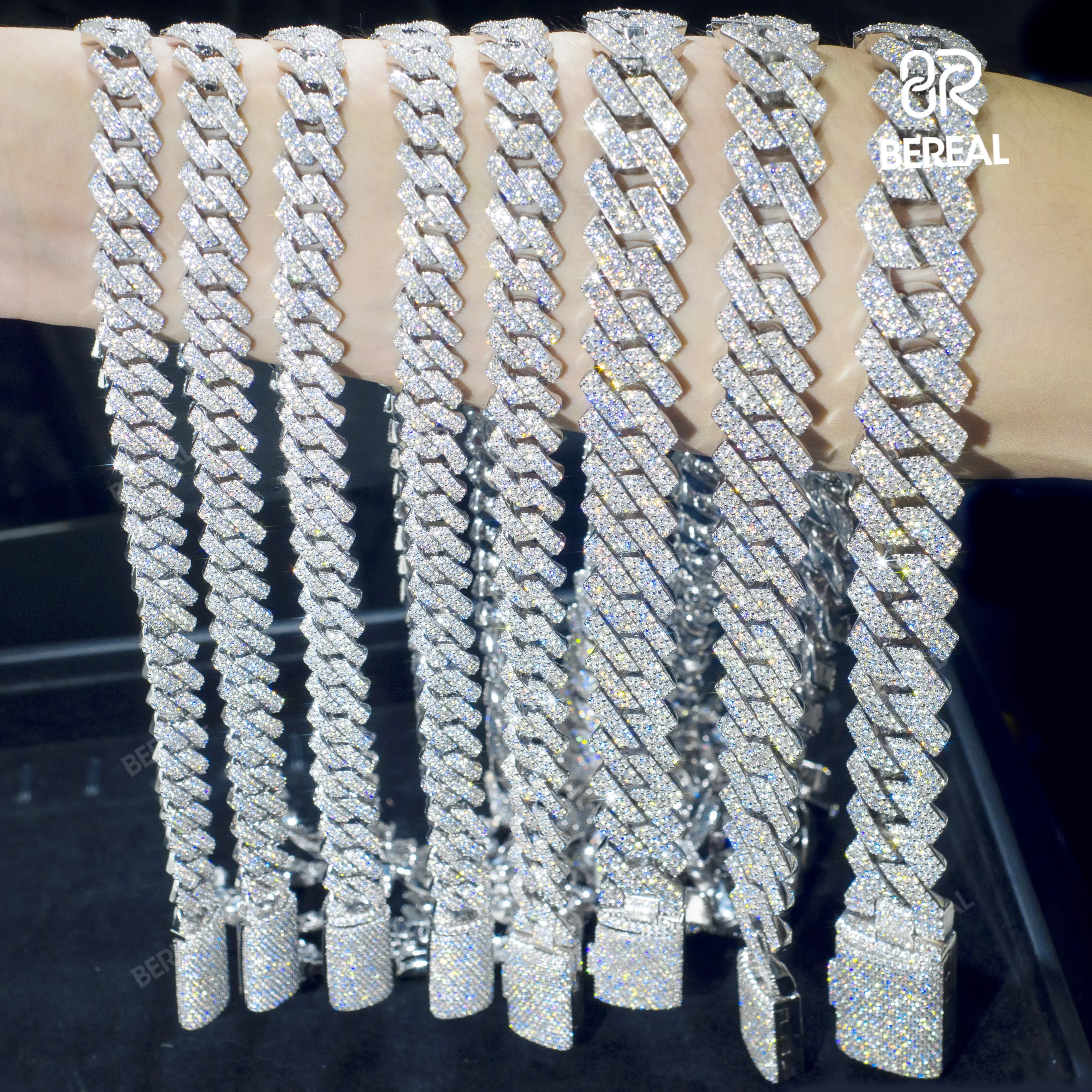 Бриллиантовое ожерелье в стиле хип-хоп