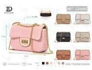 Borsa a tracolla da donna con catena Twist Lock da 7 pollici in microfibra di pelle sintetica per tutte le stagioni - Product Image 1