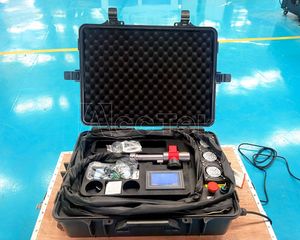 Nettoyeur laser de <span class=keywords><strong>valise</strong></span> à bas prix machine de type mopa mini machine de nettoyage laser pulsé à fibre 100w 200w pour vernis à bois - Product Image 1