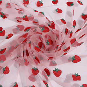 Thiết kế mới Thất Bại màu đỏ màu xanh lá cây dâu tây long lanh trên vải tuyn vải cho trẻ em 'mặc lưới vải - Product Image 4