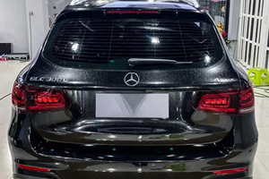 Vinilo Profesional para Envoltura de Autos PET Negro Perlado de 7.5 mil, Acabado Brillante, Adhesivos que Cambian de Color, Protección Antiarañazos para la Carrocería - Product Image 6