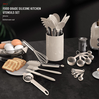 TOALLWIN 2026 – Ensemble d'ustensiles de cuisine tendance résistants à la chaleur : spatule, pince, cuillère, brosse, fouet en silicone
