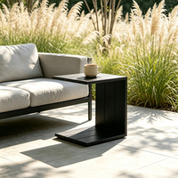 Table d'appoint extérieure en aluminium noir moderne et étanche en forme de C pour villa, patio, piscine, jardin et cour arrière