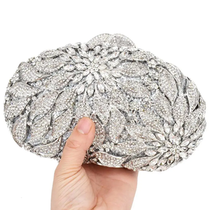 Pochette de soirée élégante <span class=keywords><strong>pour</strong></span> femme, ornée de cristaux et de strass, en forme de robe de mariée, idéale <span class=keywords><strong>pour</strong></span> les dîners et les mariages – Vente flash - Product Image 6