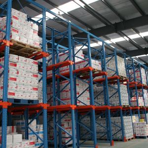 Guantes Desechables de Nitrilo Rosa Ultra Cómodos PetalSoft, Hipoalergénicos, Antideslizantes, para Manipulación de Alimentos, Uso en Salones de Belleza y Otros Usos - Product Image 6