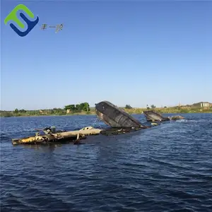China Boot Lanceert Marine Opblaasbare Rubberen Schip Hijsairbag
