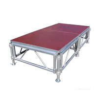Scène événementielle portable en aluminium de qualité supérieure 4*8 pieds avec surface en verre robuste pour mariage, fête, concert DJ, école