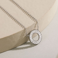 Elegante Collar de Plata S925 con Círculo Hueco, Collar con Colgante Texturizado de Plata de Ley 925